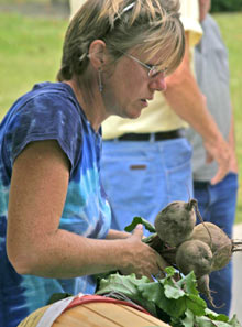 Farmers' market brings big crowds 