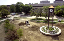 Fences encircle Alumni Quad 