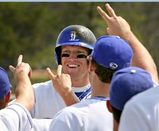 Eastern loosens up for series win 