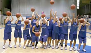 Women's BBall: A free (throw) game 