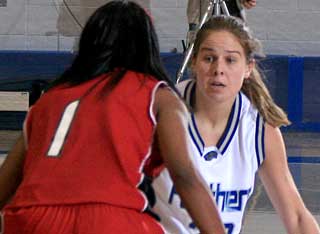 Women's BBall receives new road warm ups 