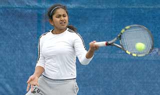 Tennis: Trying to bounce back 