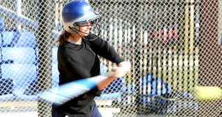 Softball: Pitchers take experience against Illini 