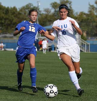 Women's Soccer: Playoff hopes hinge on weekend 