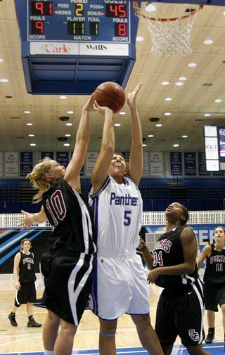 Women's Basketball: Reserves lead Panthers to win 