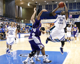 Men's Basketball: Bench carries Panthers 