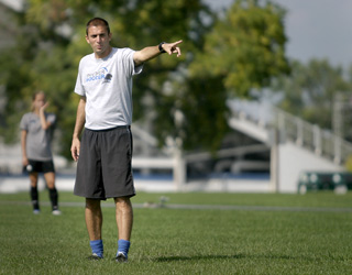 Women's soccer head coach Tim Nowak leaving Eastern 