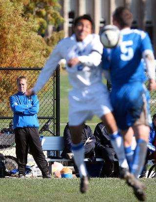 Men's soccer team plays to draw at muddy Lakeside 