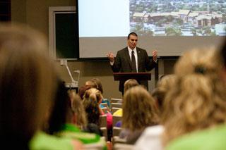 Teacher of the year gives future teachers advice 