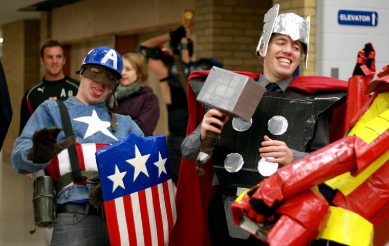 Students celebrate Halloween on campus - Photo