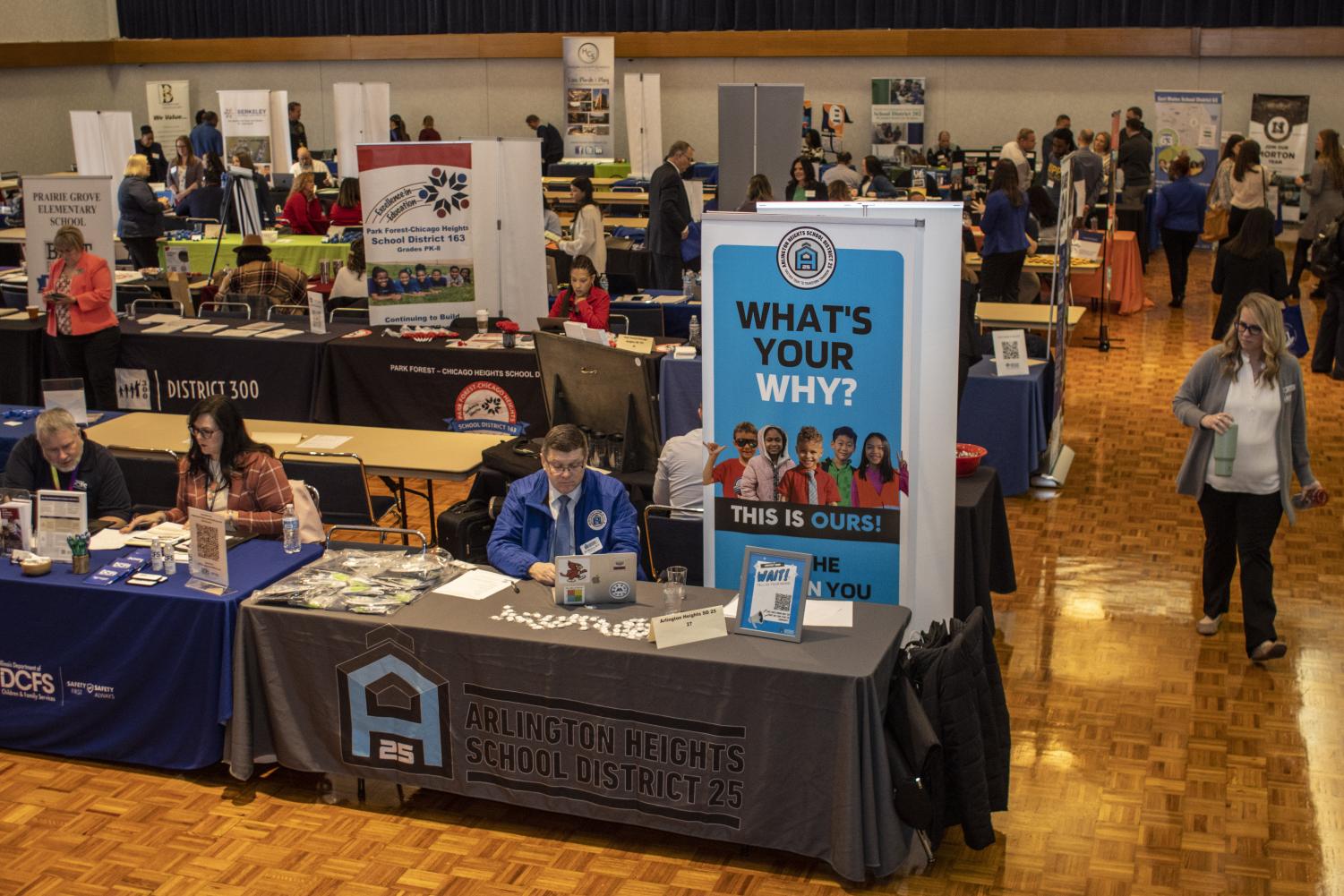 EIU/UIUC Spring Education Job Fair allows students to get started on