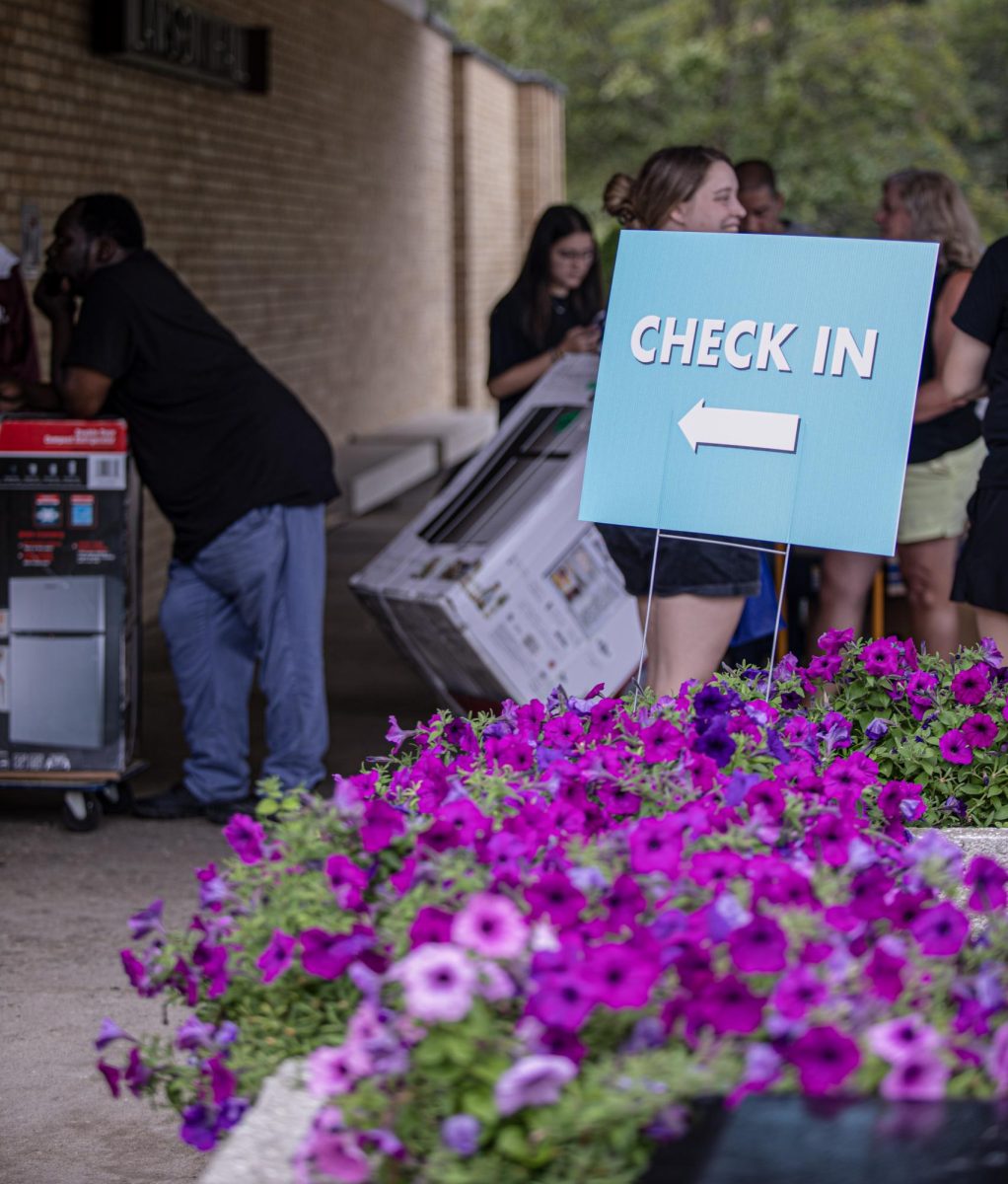 Students move into dorms all though out Thursday to Monday, Campus staff has check in signs though-out the campus. 