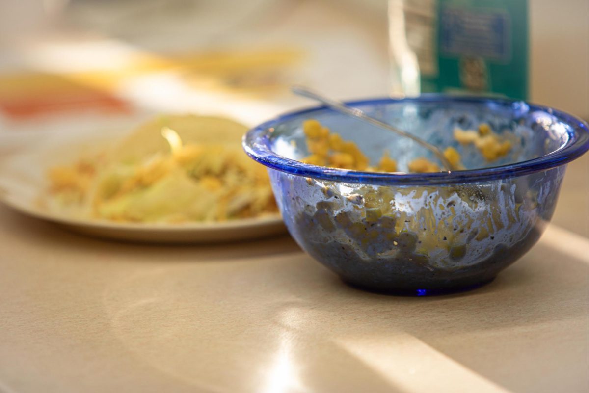 Students made bowls of the high protein street corn, made of corn, laughing cow cheese and fajita seasoning, alongside their meatless tacos. 