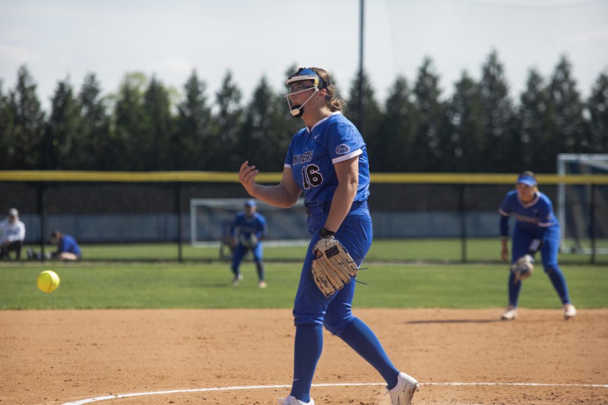 Eastern Illinois softball sophomore pitcher McKenzie Oslanzi pitching ball to home plate during Eastern’s loss to Southern Illinois University Edwardsville 3-1 on senior day at Williams field on Saturday.